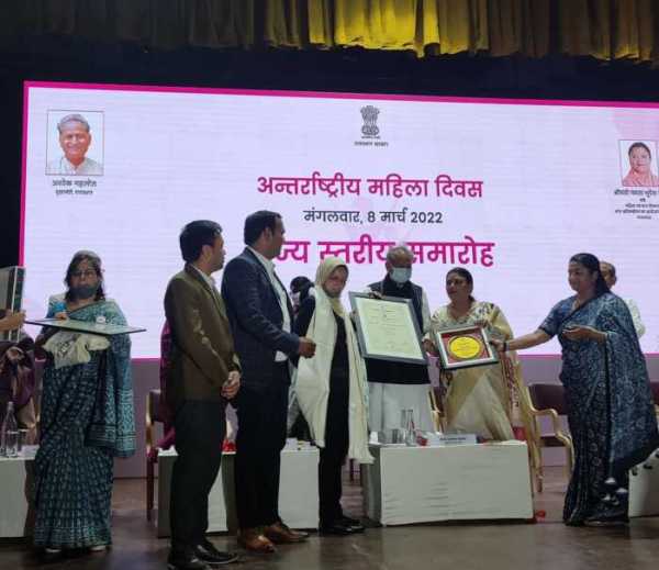 Award function pic 2 Award function pic 2