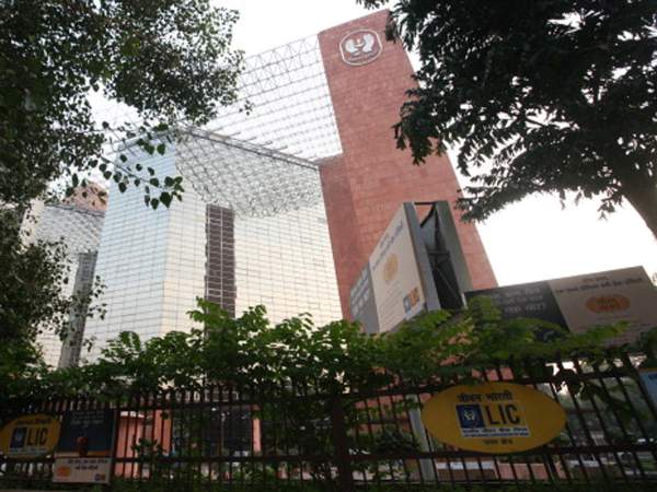 lic housing finance aims to disburse rs 55000 crore worth loans in fy20